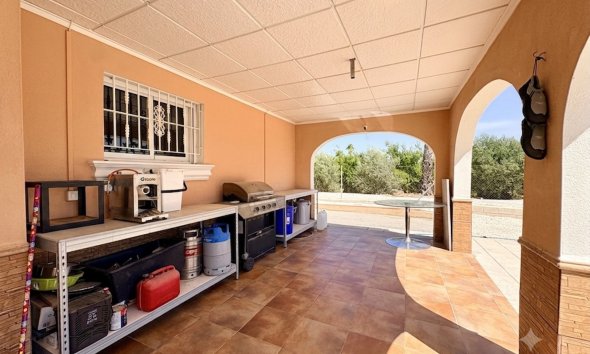 Resale - Farm Estate / Country Property - Dolores
