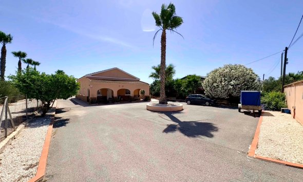 Resale - Farm Estate / Country Property - Dolores