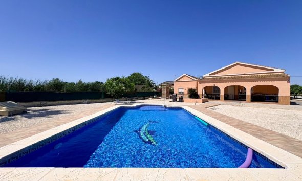 Resale - Farm Estate / Country Property - Dolores