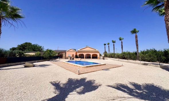 Resale - Farm Estate / Country Property - Dolores