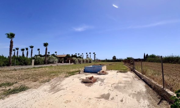 Resale - Farm Estate / Country Property - Dolores