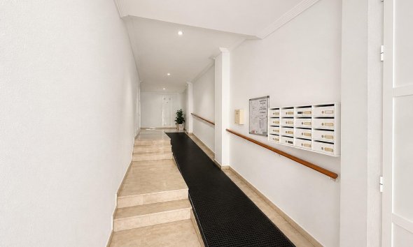 Resale - Apartment - Torrevieja - Playa del Cura