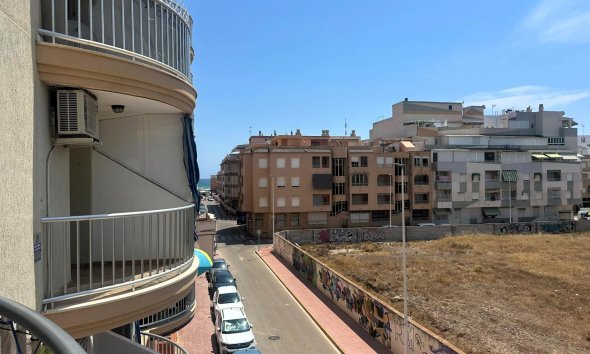 Resale - Apartment - Torrevieja - La Mata