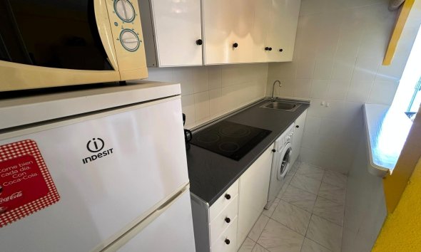 Resale - Apartment - Torrevieja - La Mata