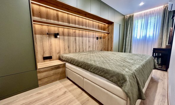 Reventa - Apartamento / Dúplex - Torrevieja