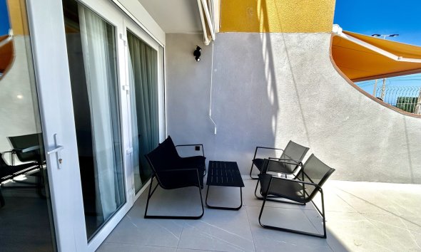 Reventa - Apartamento / Dúplex - Torrevieja