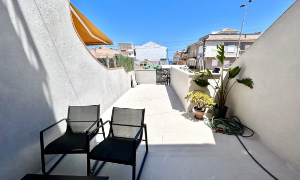 Reventa - Apartamento / Dúplex - Torrevieja
