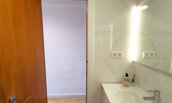Resale - Apartment - La Mata