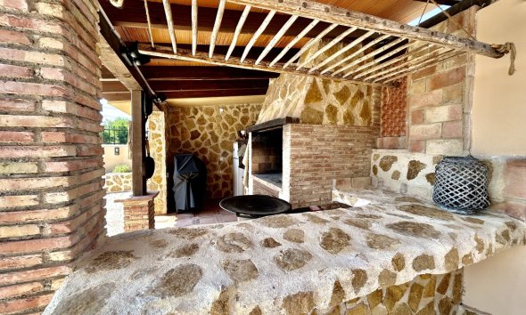 Resale - Villa - Orihuela Costa - La Zenia