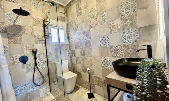 Resale - Villa - Orihuela Costa - La Zenia