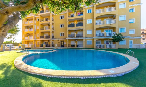 Resale - Apartment - Torrevieja - Torreblanca