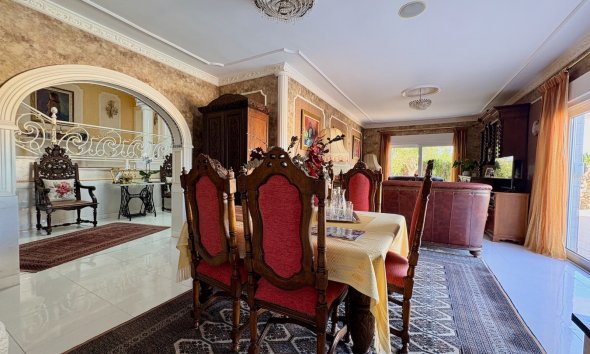 Resale - Farm Estate / Country Property - San Fulgencio - La Marina