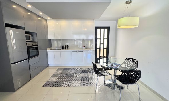 Resale - Apartment - Pilar de la Horadada - La Torre de la Horadada