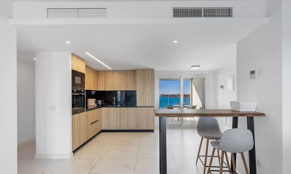 Resale - Apartment - Torrevieja - Punta Prima
