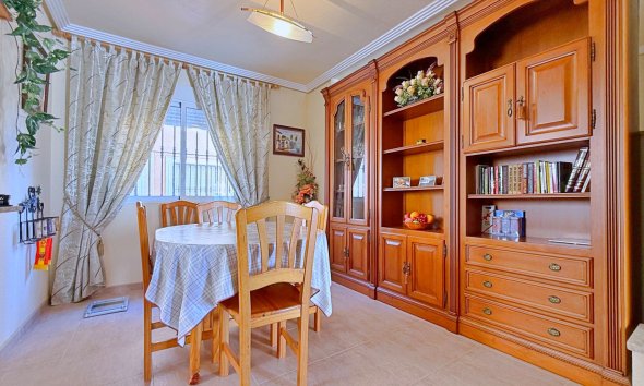 Resale - Villa - Orihuela - Orihuela Costa