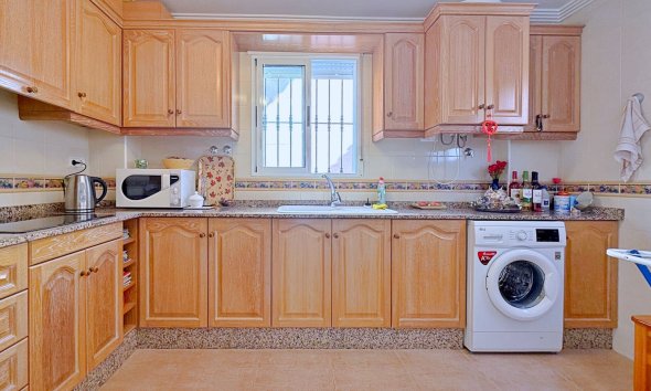 Resale - Villa - Orihuela - Orihuela Costa