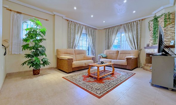 Resale - Villa - Orihuela - Orihuela Costa