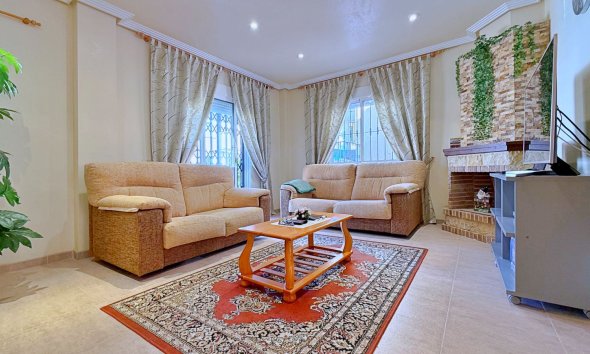 Resale - Villa - Orihuela - Orihuela Costa