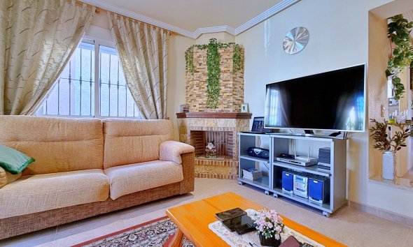 Resale - Villa - Orihuela - Orihuela Costa