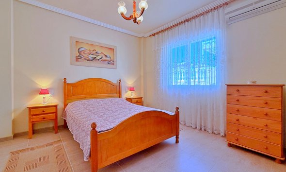 Resale - Villa - Orihuela - Orihuela Costa