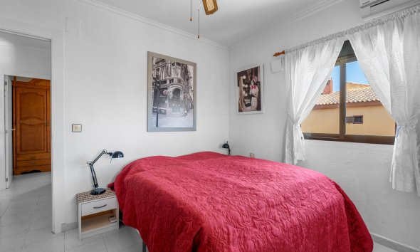 Resale - Apartment - Torrevieja - Torrevieja - Aguas Nuevas