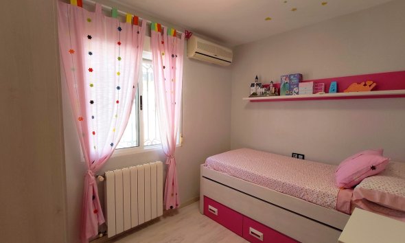 Resale - Terraced house / Townhouse - Torrevieja - Los Altos
