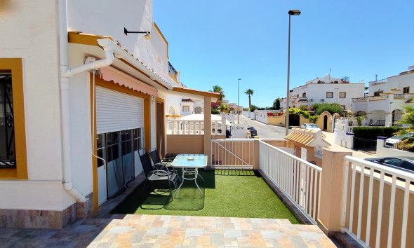 Resale - Terraced house / Townhouse - Torrevieja - Los Altos