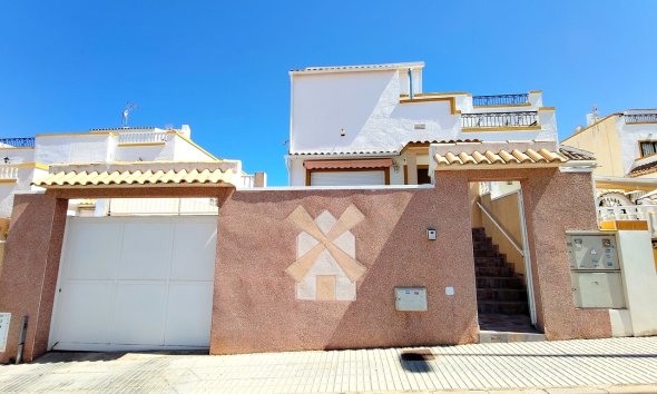 Resale - Terraced house / Townhouse - Torrevieja - Los Altos