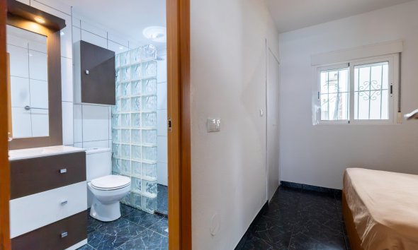 Resale - Apartment - Torrevieja