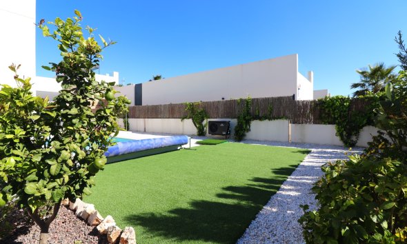 Resale - Villa - Algorfa - La Finca Golf Resort