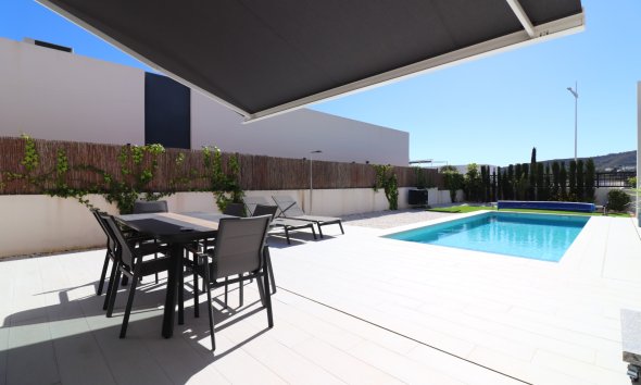 Resale - Villa - Algorfa - La Finca Golf Resort