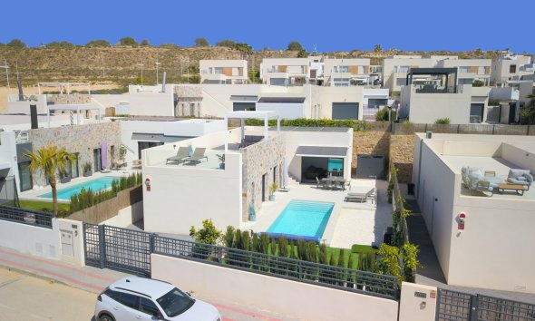 Resale - Villa - Algorfa - La Finca Golf Resort