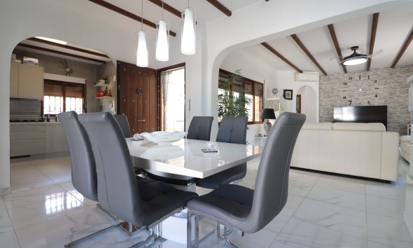 Resale - Villa - Formentera del Segura - Fincas de La Vega