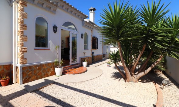 Resale - Villa - Formentera del Segura - Fincas de La Vega