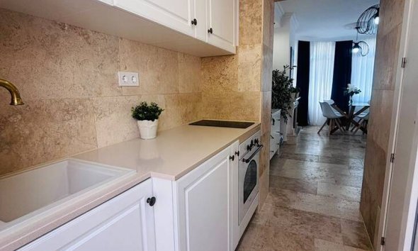 Resale - Villa - Orihuela Costa - Villamartín