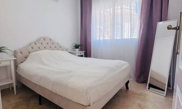 Resale - Villa - Orihuela Costa - Villamartín