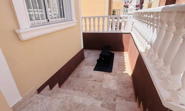 Resale - Villa - Orihuela Costa - Villamartín