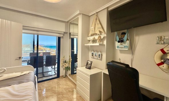 Resale - Apartment - Torrevieja - La Mata