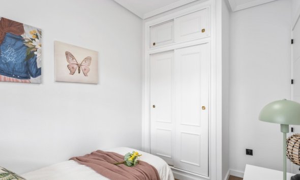 Resale - Apartment - Orihuela Costa - La Florida