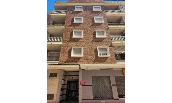 Resale - Apartment - Torrevieja - Centro