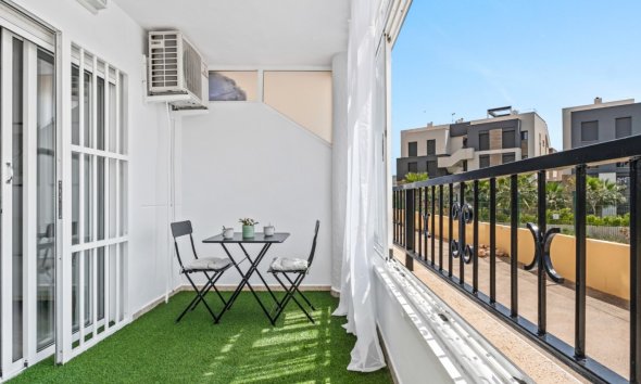 Resale - Apartment - Orihuela Costa - La Florida