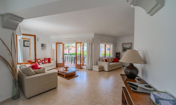 Resale - Villa - Orihuela Costa - Cabo Roig