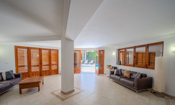 Resale - Villa - Orihuela Costa - Cabo Roig