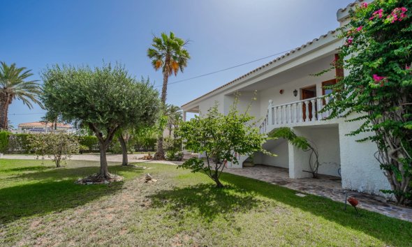 Resale - Villa - Orihuela Costa - Cabo Roig