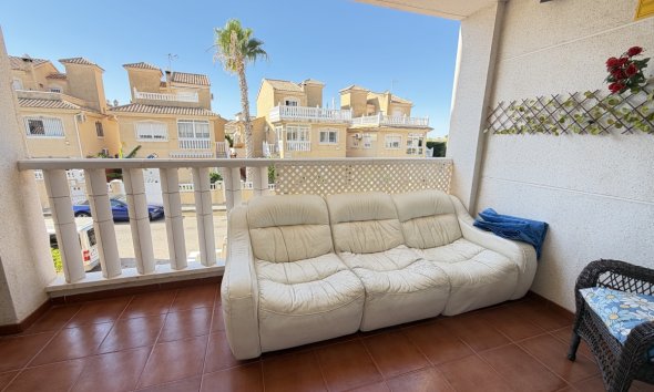 Resale - Apartment - Orihuela Costa - Villamartín
