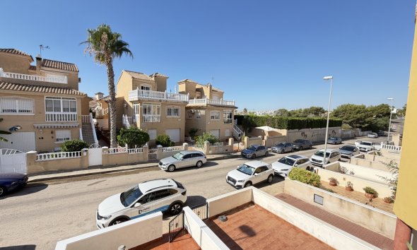 Resale - Apartment - Orihuela Costa - Villamartín