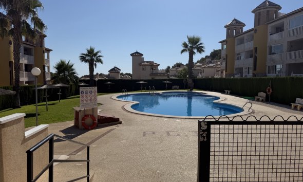 Resale - Apartment - Orihuela Costa - Villamartín