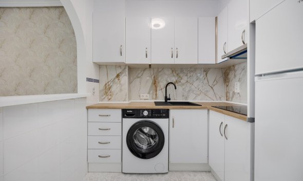 Resale - Apartment - Torrevieja - Habaneras