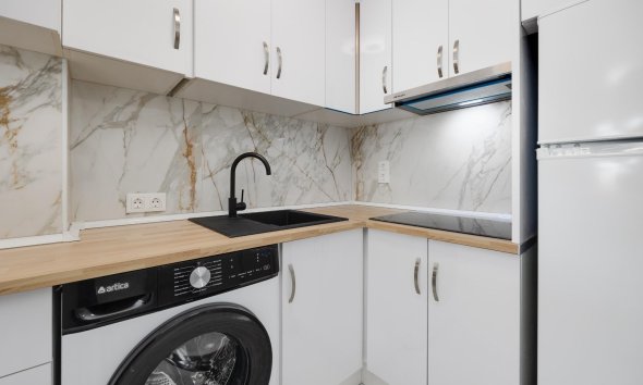 Resale - Apartment - Torrevieja - Habaneras
