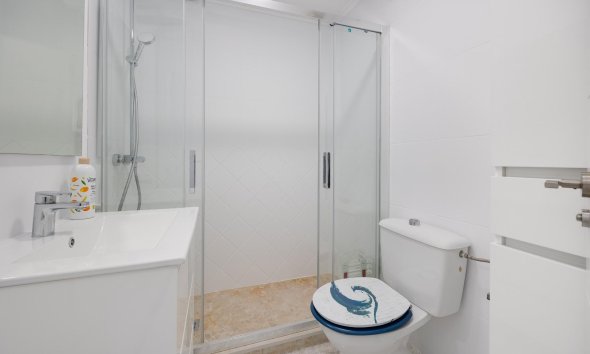 Resale - Apartment - Torrevieja - Habaneras